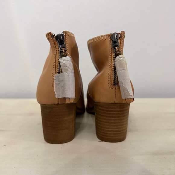 Toms Brown Leather Leila Ankle Boots Size 7.5 - Picture 6 of 8